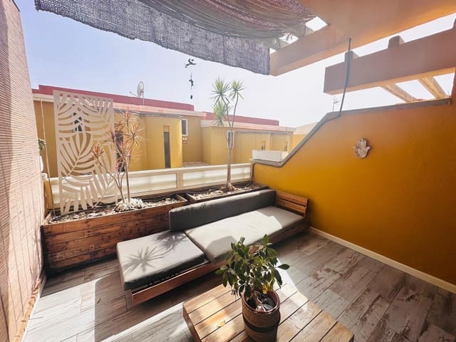 2 bedroom Bungalow for sale in Sonneland, San Bartolomé de Tirajana with pool - € 374,000 (Ref: 10067947)