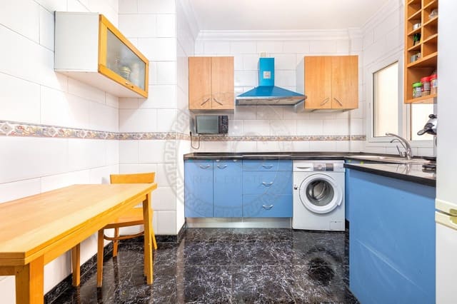 3 Zimmer Wohnung zu verkaufen in Santa Lucía de Tirajana mit Garage - 189.000 € (Ref: 10086166)