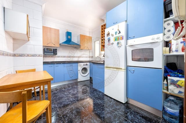 3 Zimmer Wohnung zu verkaufen in Santa Lucía de Tirajana mit Garage - 189.000 € (Ref: 10086166)