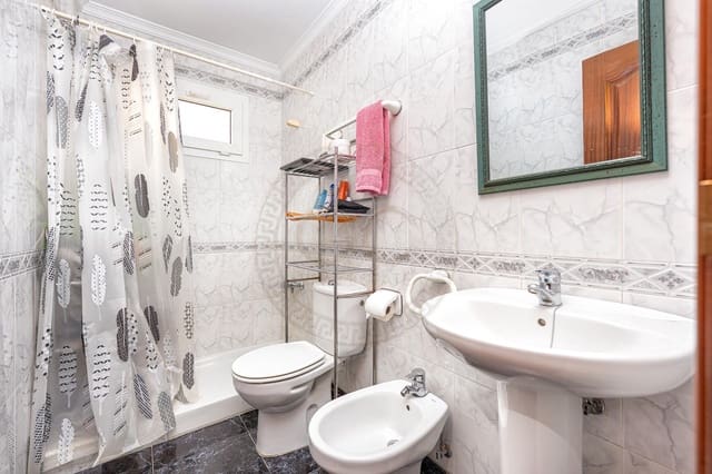 3 Zimmer Wohnung zu verkaufen in Santa Lucía de Tirajana mit Garage - 189.000 € (Ref: 10086166)