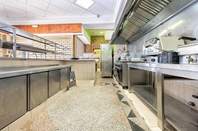 Commercial for sale in Puerto Rico, Mogán - € 999,000 (Ref: 10100459)