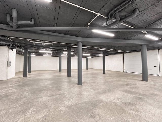 Gewerbe zu vermieten in Telde mit Garage - 2.500 € (Ref: 10120223)