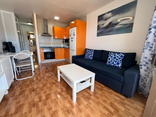 1 soveværelse Penthouse til leje i Puerto Rico, Mogán med swimmingpool - € 1.000 (Ref: 10147143)