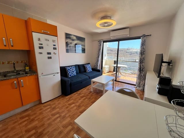 1 soveværelse Penthouse til leje i Puerto Rico, Mogán med swimmingpool - € 1.000 (Ref: 10147143)