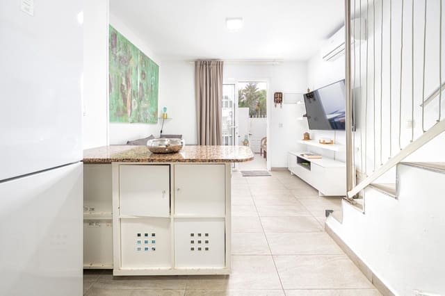 1 makuuhuone Bungalow myytävänä paikassa Sonneland, San Bartolomé de Tirajana mukana uima-altaan - 256 000 € (Ref: 10147144)