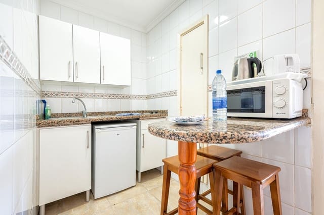 1 chambre Appartement à vendre à Playa del Inglés, San Bartolomé de Tirajana avec piscine - 159 000 € (Ref: 10155296)