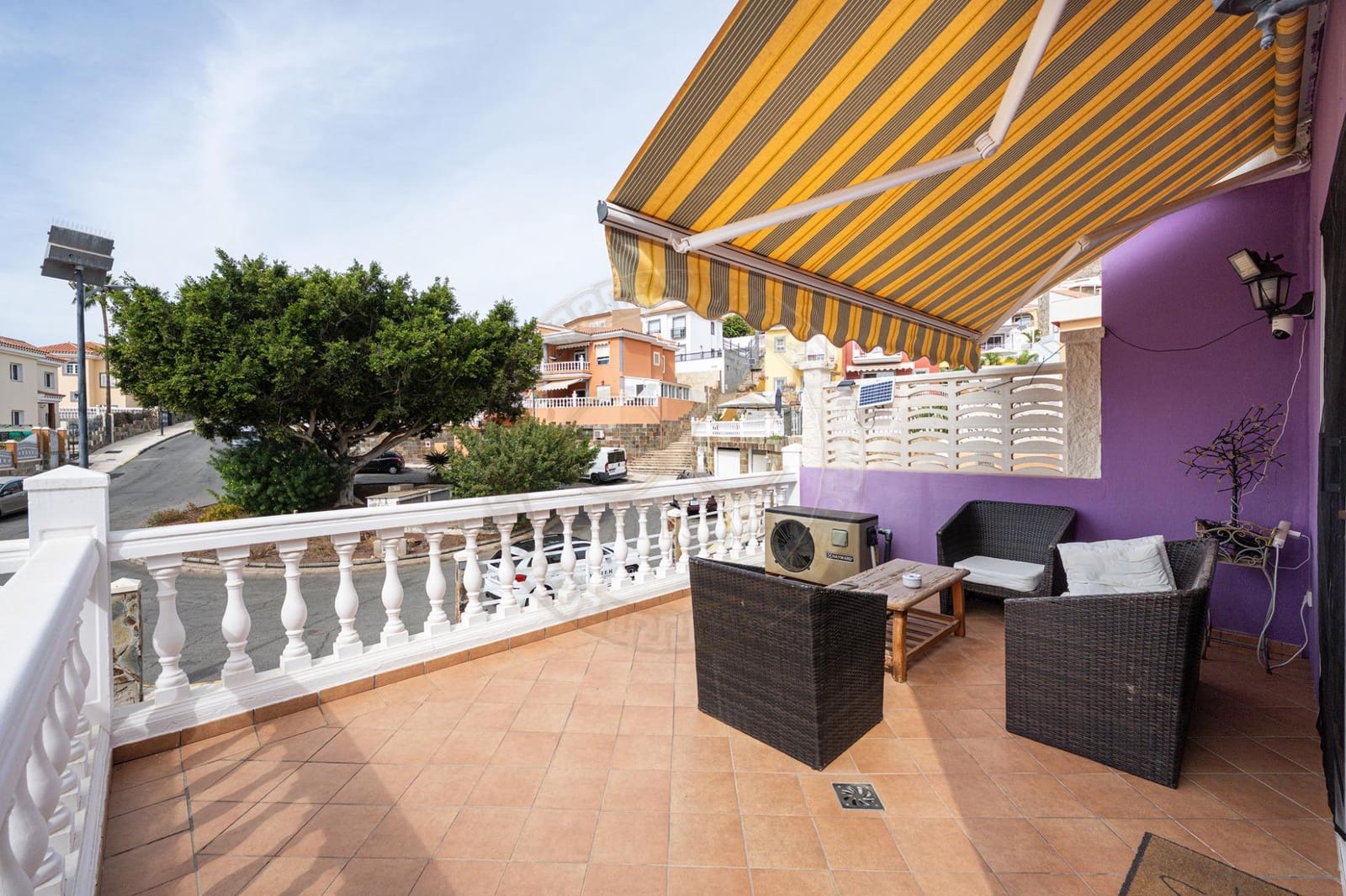 2 bedroom Villa for sale in Mogan with pool garage - € 490,000 (Ref: 10165060)
