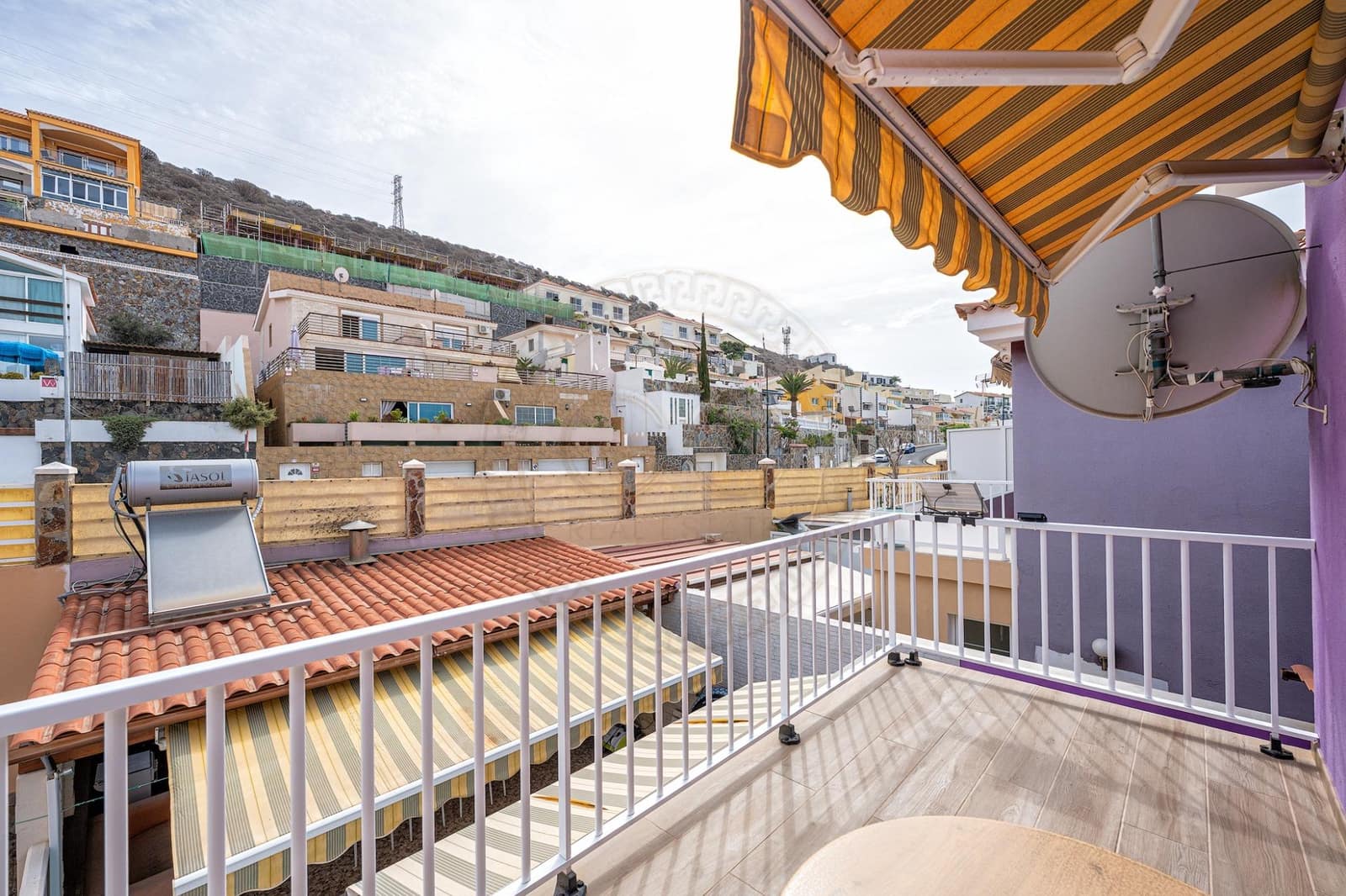2 bedroom Villa for sale in Mogan with pool garage - € 490,000 (Ref: 10165060)