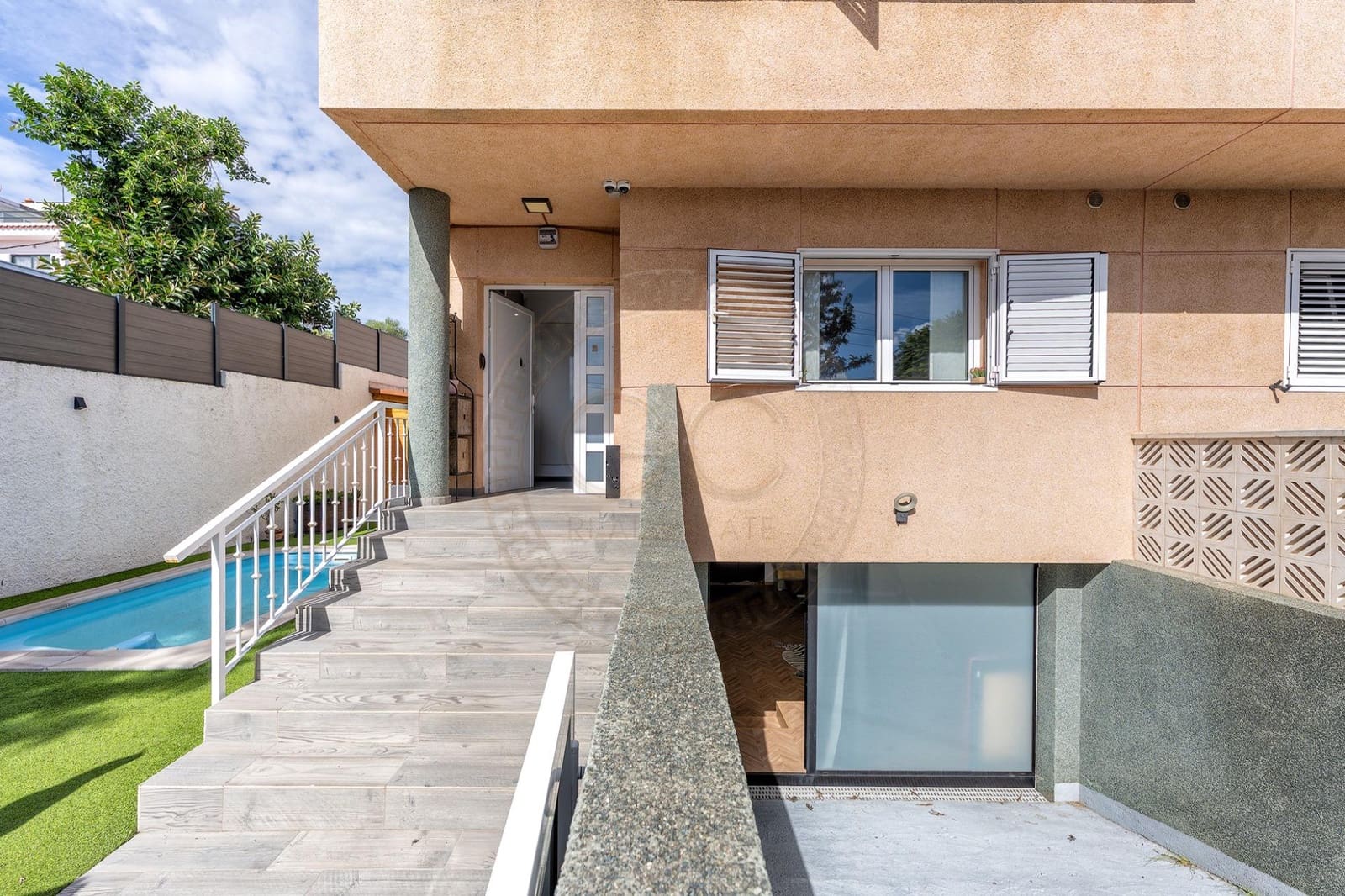 4 quarto Moradia Geminada para venda em Las Palmas de Gran Canaria com piscina garagem - 475 000 € (Ref: 10171611)
