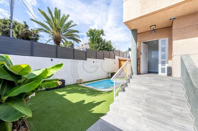 4 quarto Moradia Geminada para venda em Las Mesas - El Toscón, Las Palmas de Gran Canaria com piscina garagem - 475 000 € (Ref: 10171611)