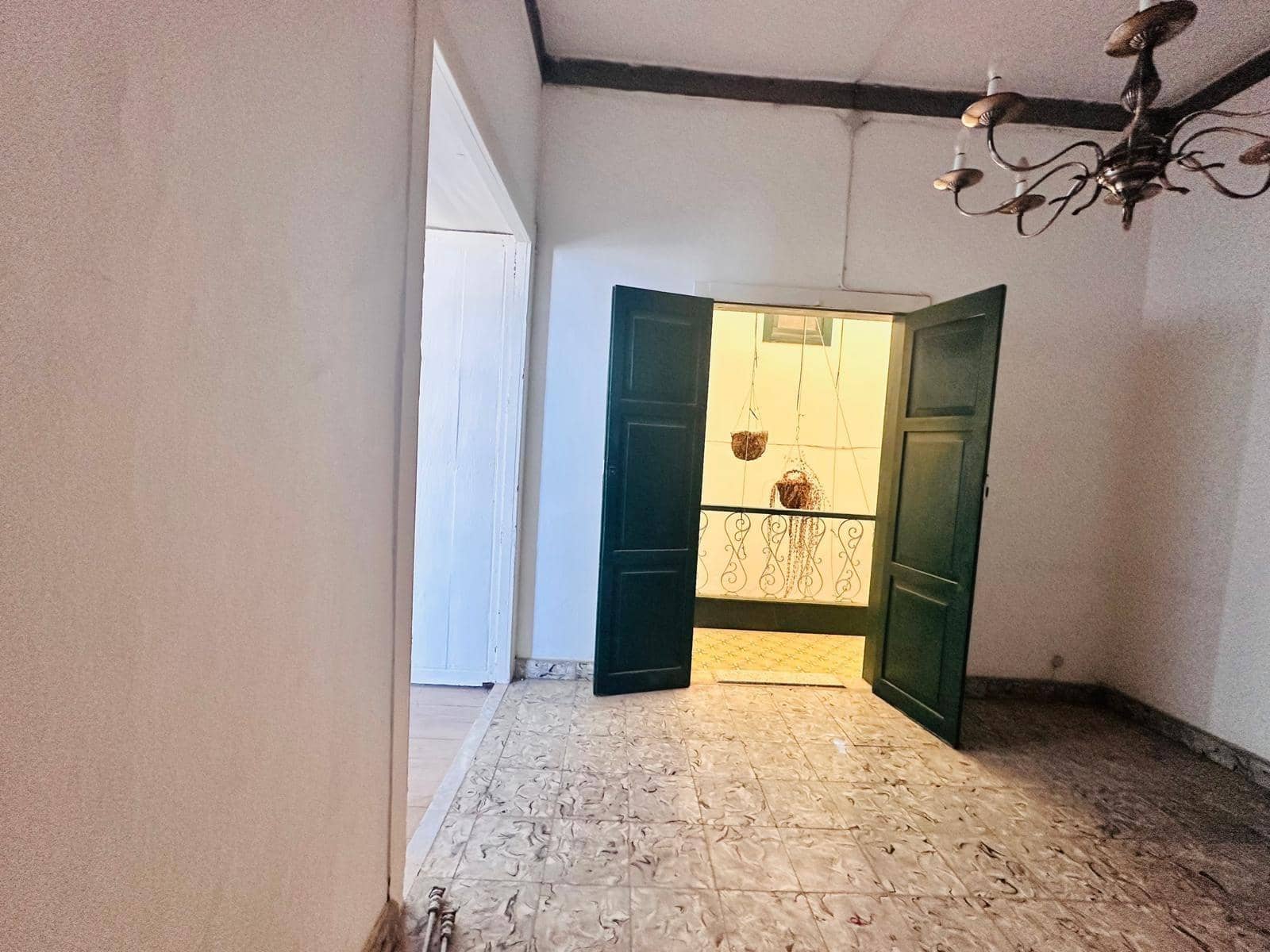 9 Zimmer Haus zu verkaufen in Telde - 340.000 € (Ref: 10171612)