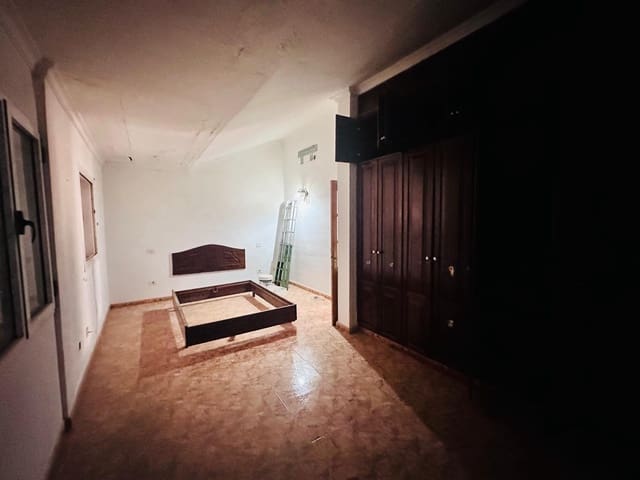 3 slaapkamer Appartement te koop in Santa Lucía de Tirajana met garage - € 248.000 (Ref: 10173971)