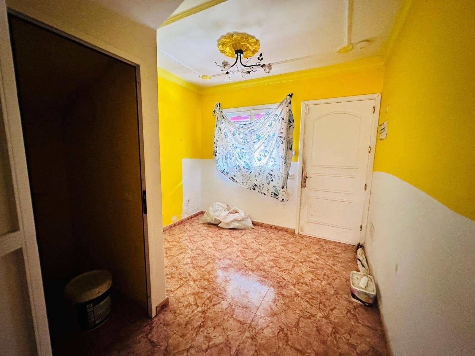 3 slaapkamer Appartement te koop in Santa Lucia de Tirajana met garage - € 248.000 (Ref: 10173971)
