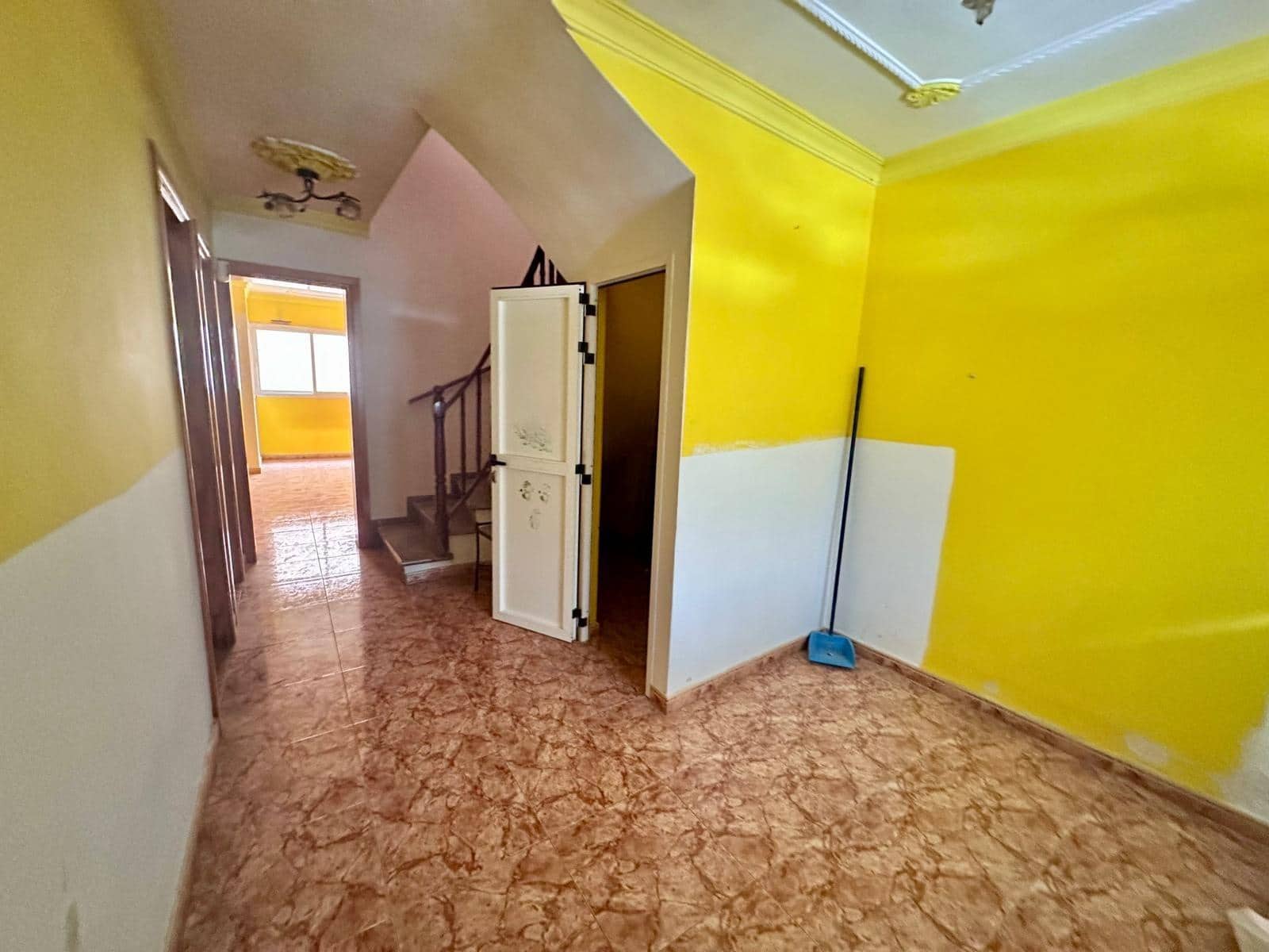 3 slaapkamer Appartement te koop in Santa Lucia de Tirajana met garage - € 248.000 (Ref: 10173971)