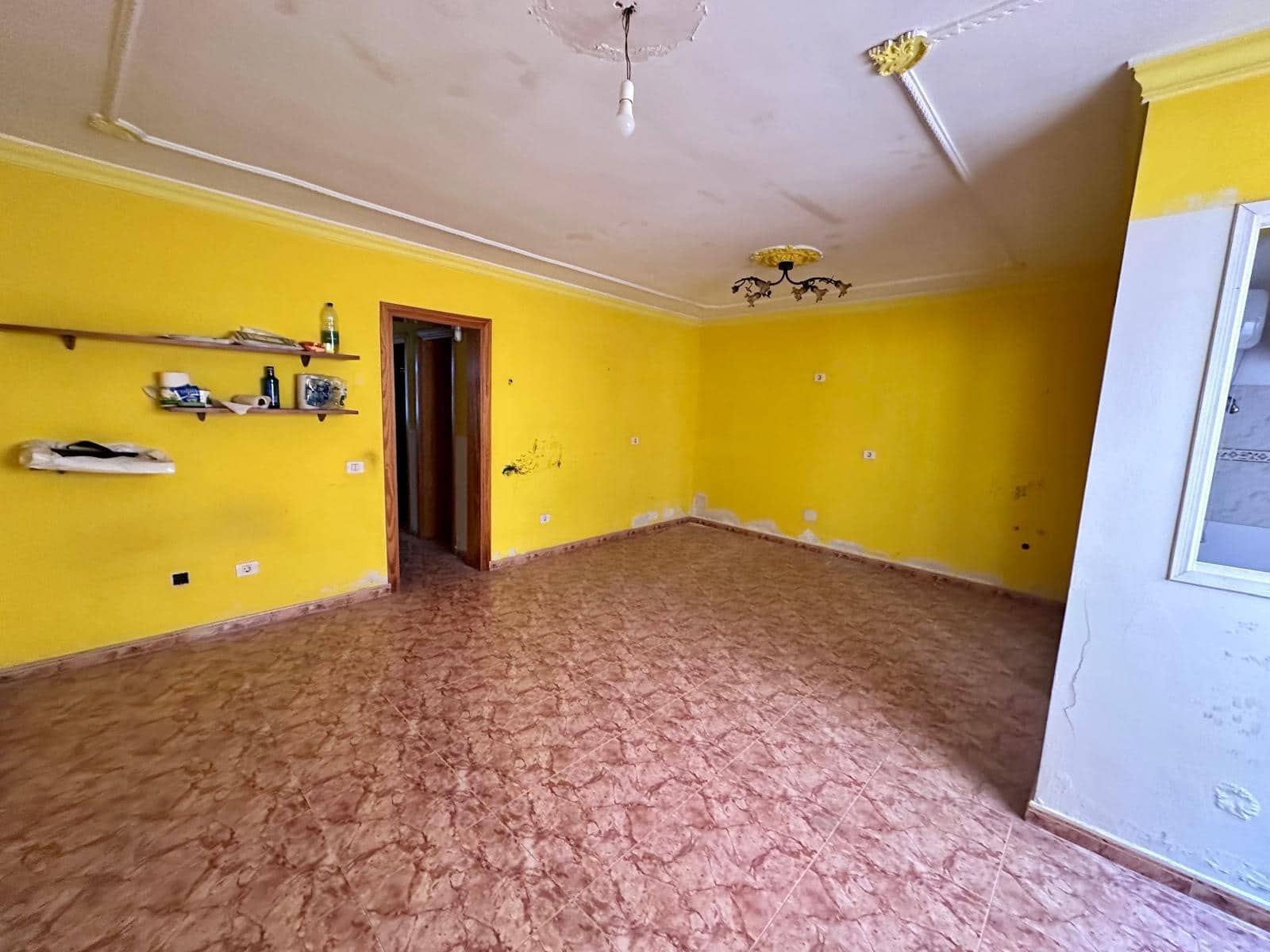 3 slaapkamer Appartement te koop in Santa Lucia de Tirajana met garage - € 248.000 (Ref: 10173971)