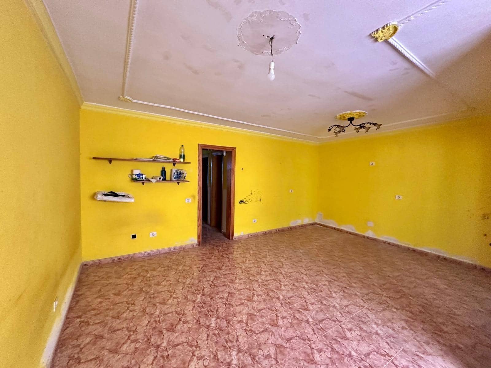 3 slaapkamer Appartement te koop in Santa Lucia de Tirajana met garage - € 248.000 (Ref: 10173971)