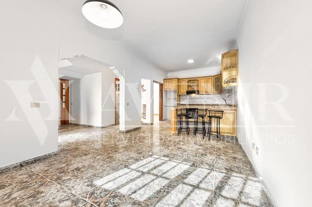 4 quarto Moradia em Banda para venda em Pozo Izquierdo, Santa Lucía de Tirajana com garagem - 387 000 € (Ref: 10184927)