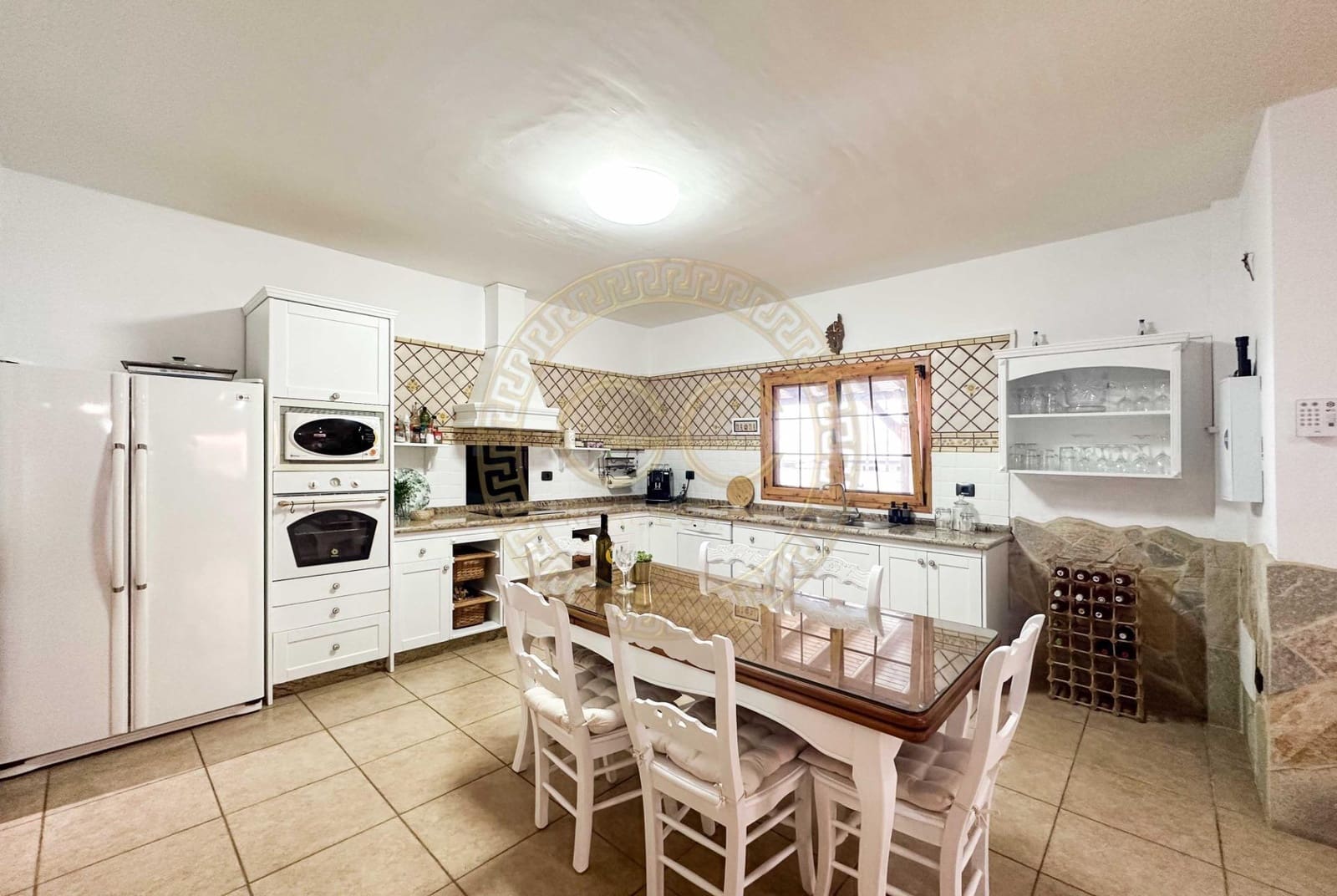 5 bedroom Villa for sale in El Salobre with pool garage - € 799,000 (Ref: 8363196)