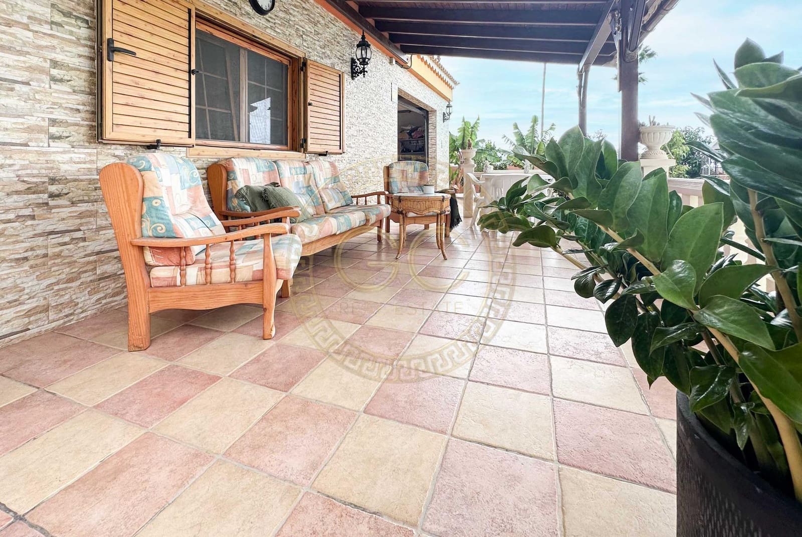 5 bedroom Villa for sale in El Salobre with pool garage - € 799,000 (Ref: 8363196)