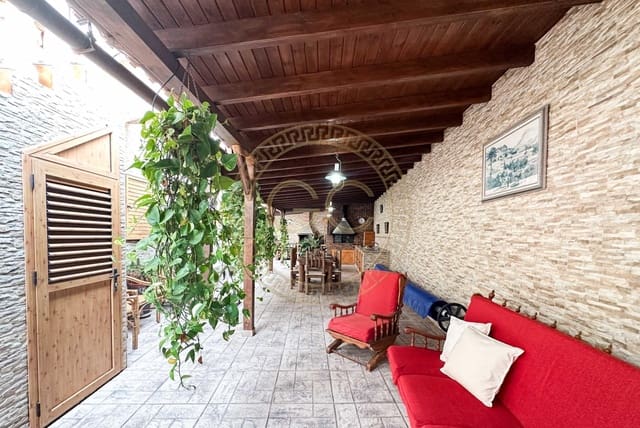 5 Zimmer Villa zu verkaufen in El Salobre, San Bartolomé de Tirajana mit Pool Garage - 799.000 € (Ref: 8363196)