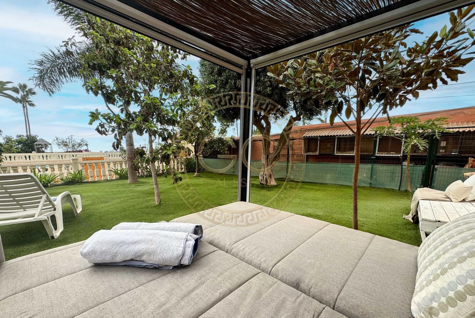 5 bedroom Villa for sale in El Salobre with pool garage - € 799,000 (Ref: 8363196)