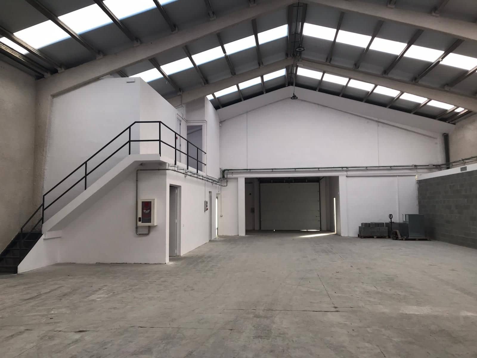 3 soveværelse Virksomhed til salg i El Tablero - € 4.000.000 (Ref: 8363202)