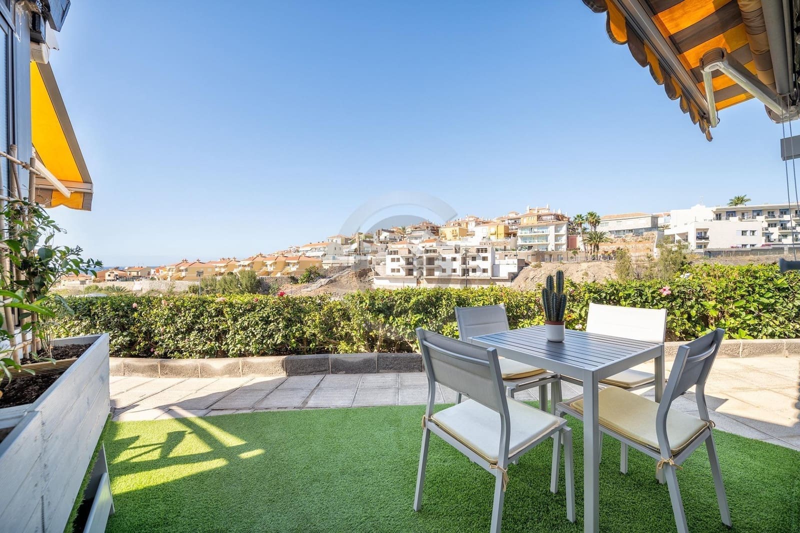 1 slaapkamer Bungalow te huur in Mogan met zwembad - € 1.200 (Ref: 8455835)