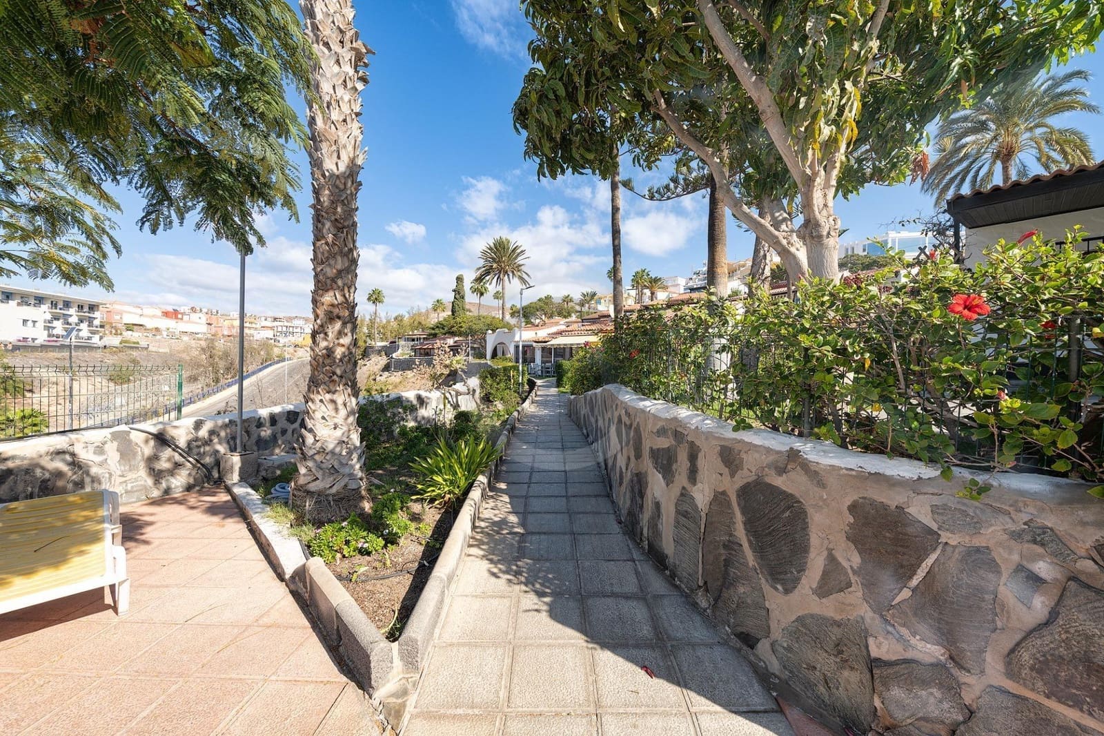 1 slaapkamer Bungalow te huur in Mogan met zwembad - € 1.200 (Ref: 8455835)