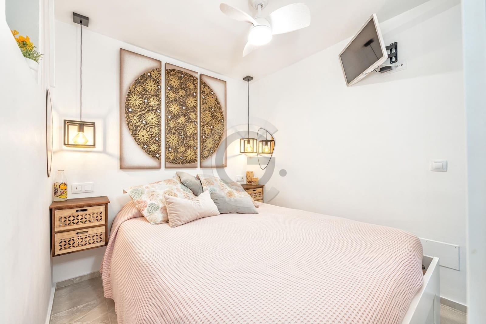 1 makuuhuone Bungalow vuokrattavana paikassa Mogan mukana uima-altaan - 1 100 € (Ref: 8455835)