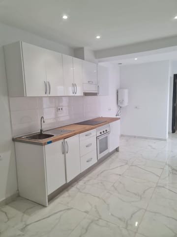 5 soveværelse Erhverv til salg i Santa Lucía de Tirajana med garage - € 660.000 (Ref: 8666696)