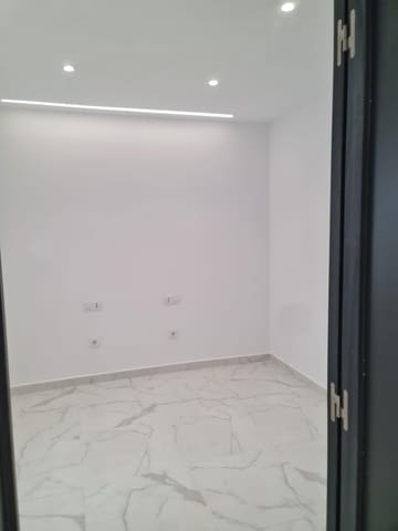 5 soveværelse Erhverv til salg i Santa Lucía de Tirajana med garage - € 660.000 (Ref: 8666696)