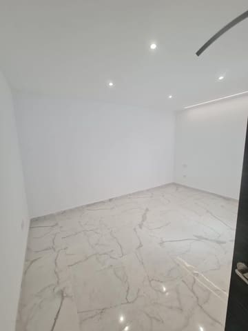 5 soveværelse Erhverv til salg i Santa Lucía de Tirajana med garage - € 660.000 (Ref: 8666696)