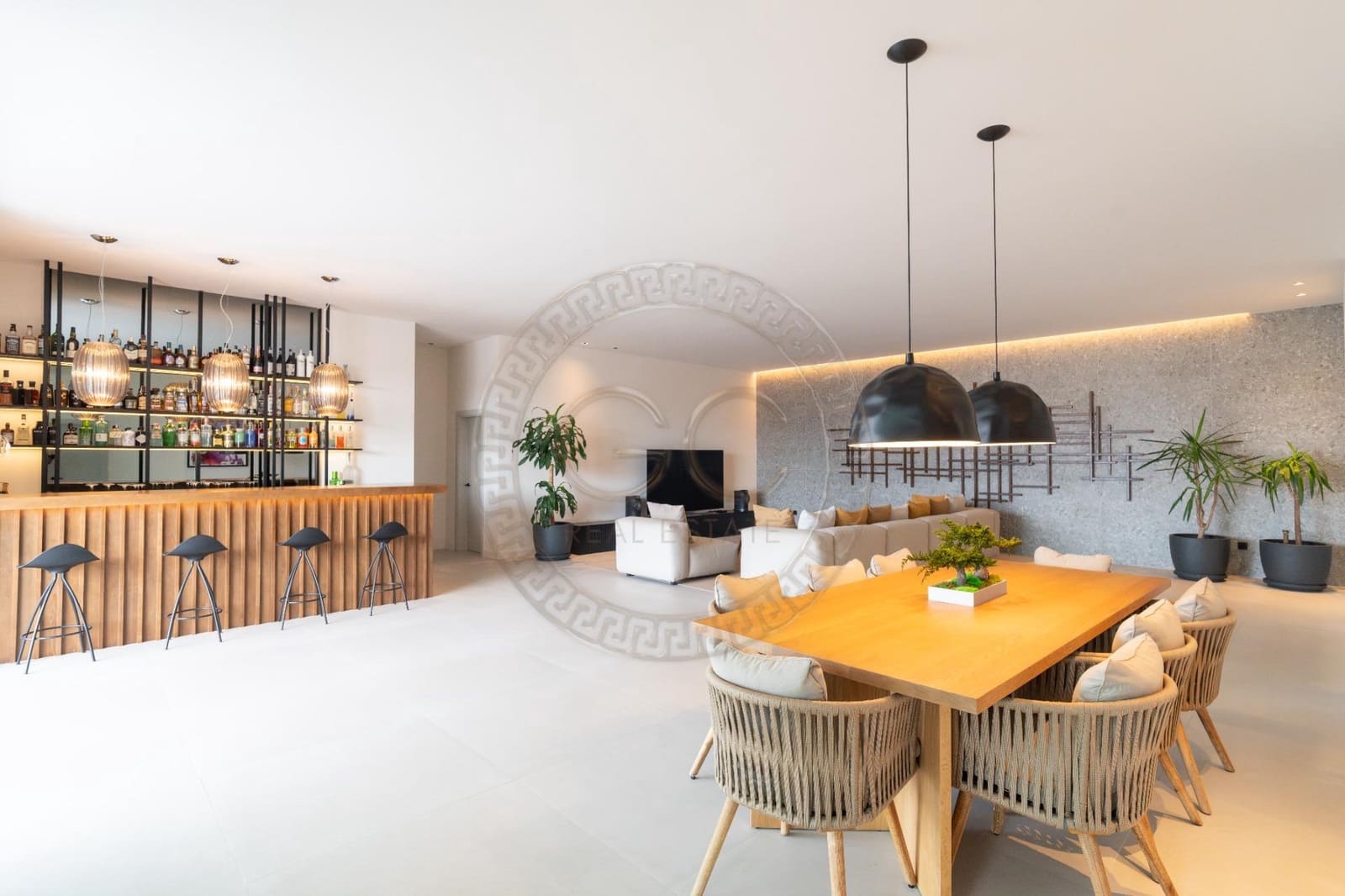 7 bedroom Villa for sale in San Bartolome de Tirajana with pool - € 3,490,000 (Ref: 8689204)