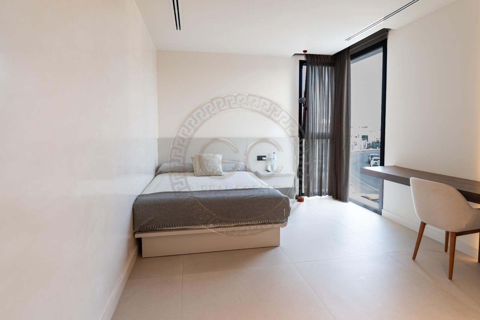 7 bedroom Villa for sale in San Bartolome de Tirajana with pool - € 3,490,000 (Ref: 8689204)