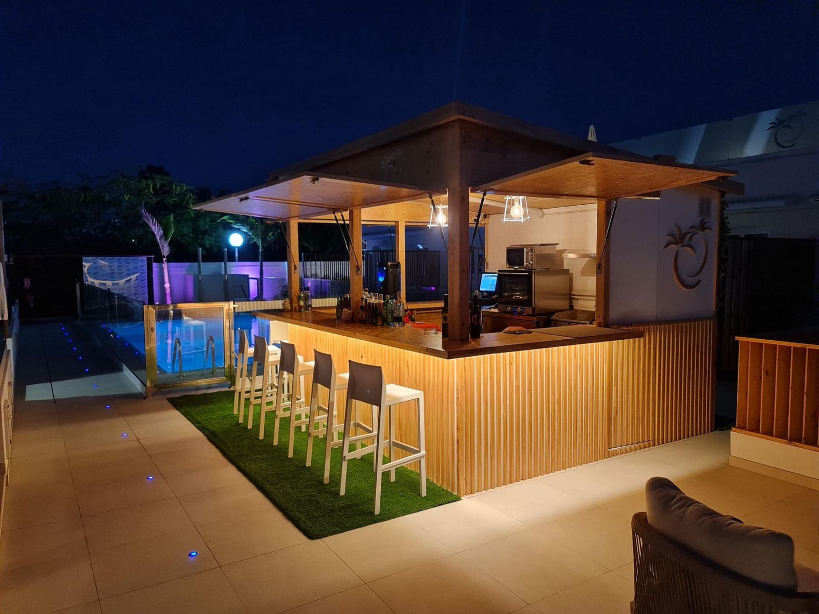 24 soveværelse Hotel til salg i Maspalomas med swimmingpool - € 3.950.000 (Ref: 8758003)