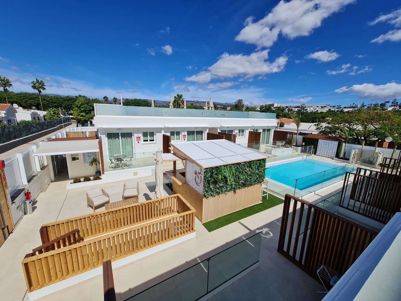 24 soveværelse Hotel til salg i Maspalomas med swimmingpool - € 3.950.000 (Ref: 8758003)