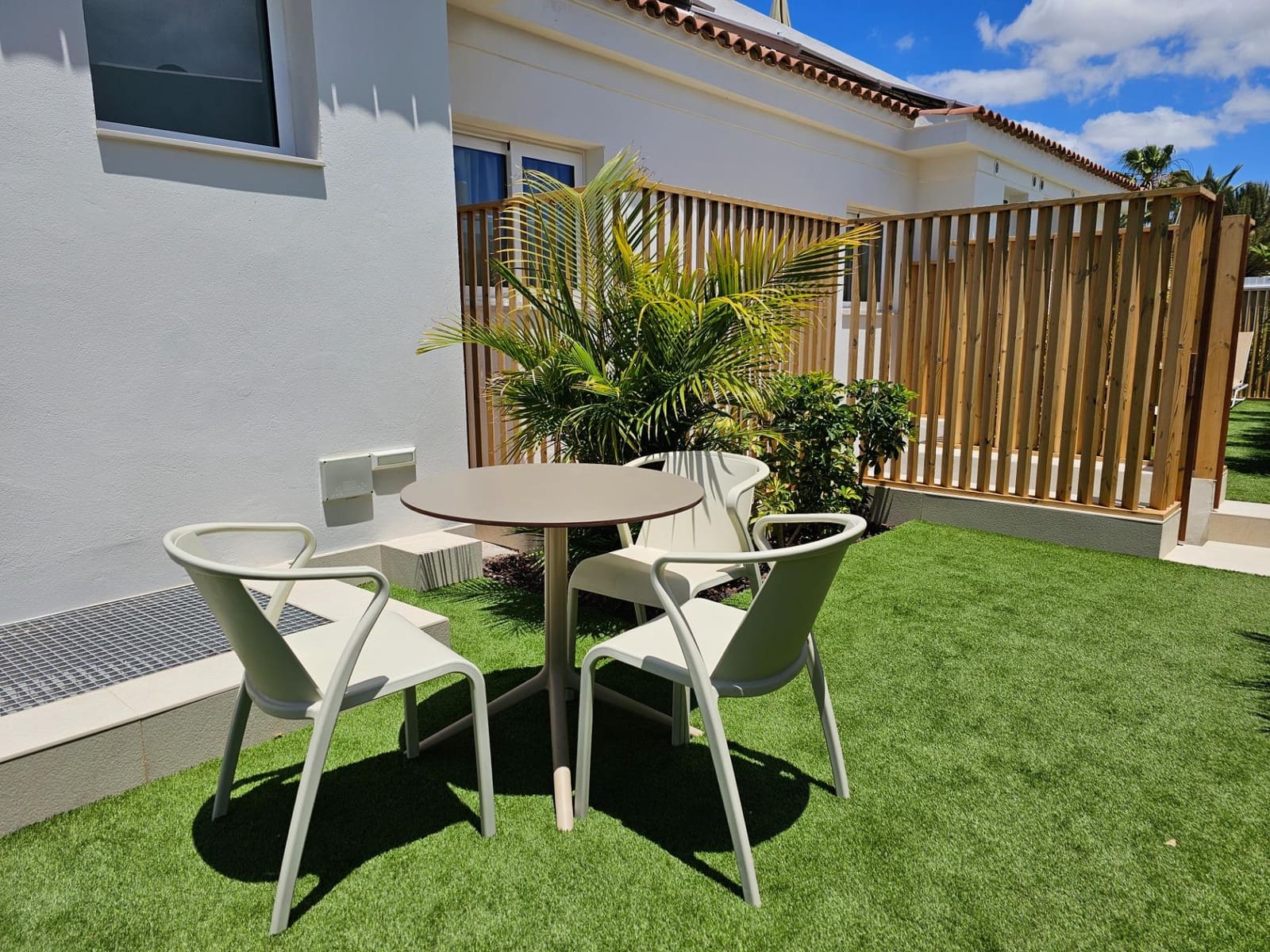 24 soveværelse Hotel til salg i Maspalomas med swimmingpool - € 3.950.000 (Ref: 8758003)