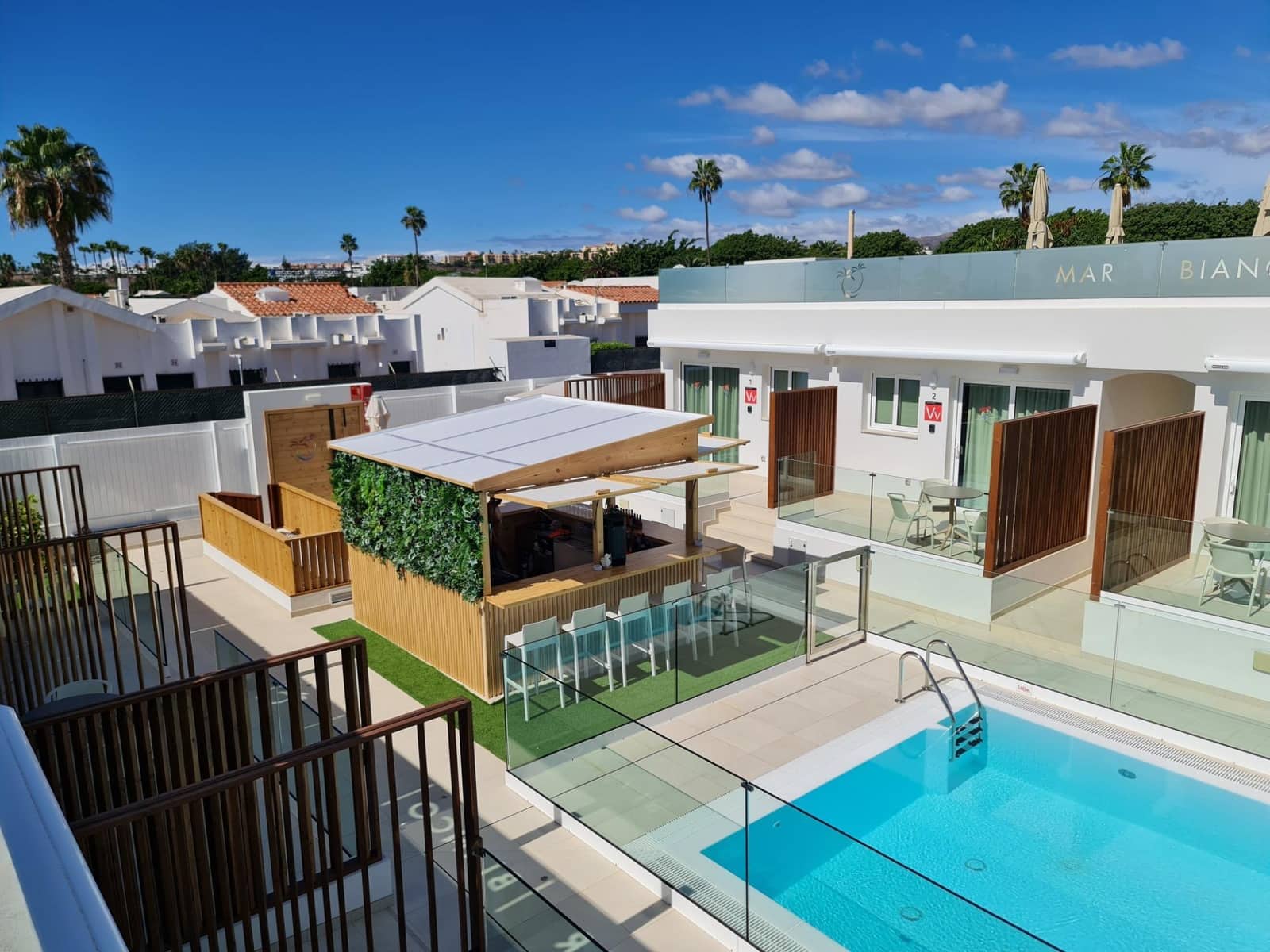 24 soveværelse Hotel til salg i Maspalomas med swimmingpool - € 3.950.000 (Ref: 8758003)