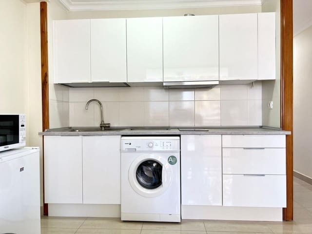 1 makuuhuone Huoneisto vuokrattavana paikassa Playa del Inglés, San Bartolomé de Tirajana mukana uima-altaan - 1 200 € (Ref: 8836941)