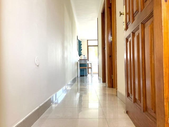 1 makuuhuone Huoneisto vuokrattavana paikassa Playa del Inglés, San Bartolomé de Tirajana mukana uima-altaan - 1 200 € (Ref: 8836941)