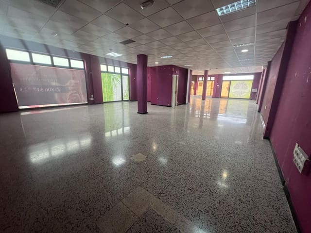 Kommersiell til leie i Vecindario, Santa Lucía de Tirajana - € 1 900 (Ref: 8865160)