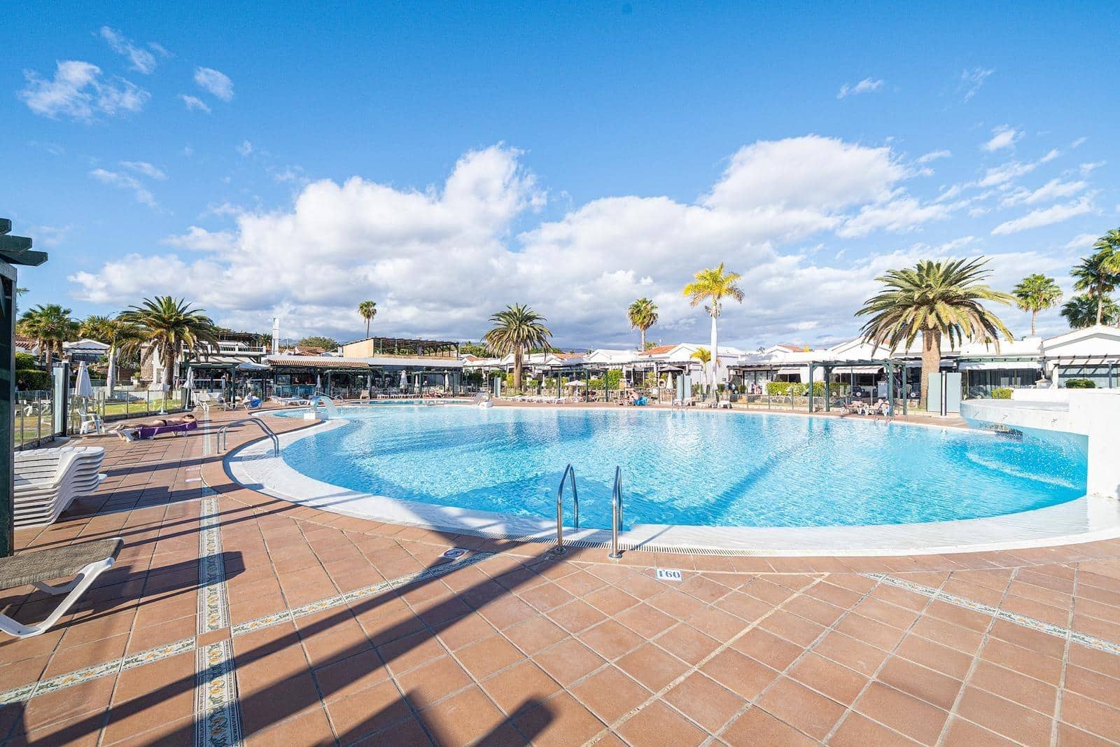 Bungalow de 1 habitación en Maspalomas en alquiler con piscina - 1.000 € (Ref: 8960151)