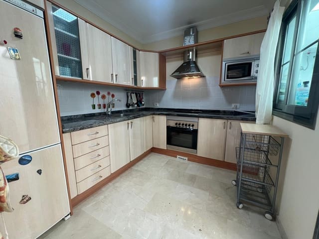 2 slaapkamer Rijtjeshuis te koop in Puerto Rico, Mogán met zwembad - € 324.000 (Ref: 9012506)