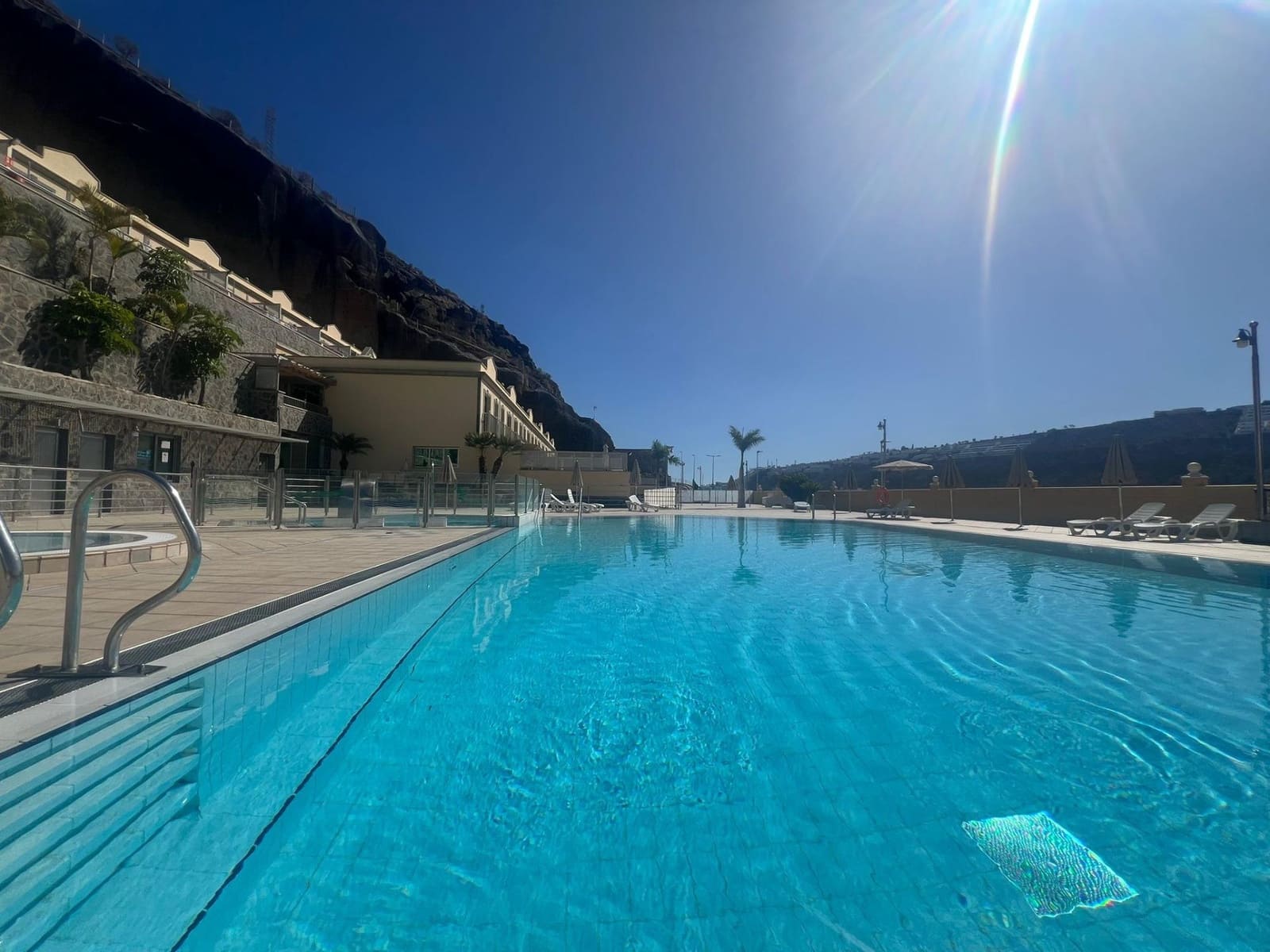 2 soveværelse Rækkehus til salg i Puerto Rico med swimmingpool - € 324.000 (Ref: 9012506)