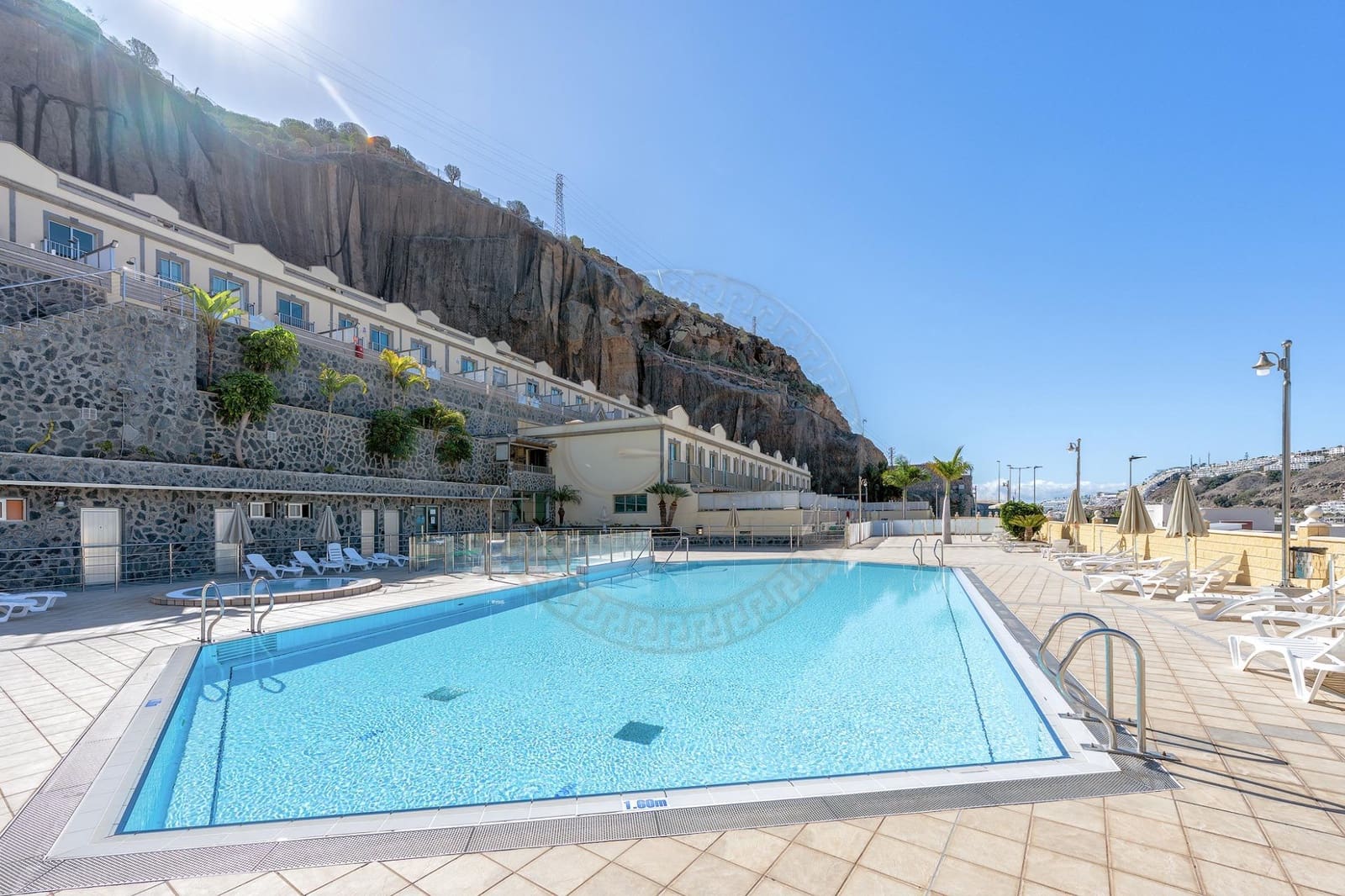 2 sypialnia Dom szeregowy na sprzedaż w Puerto Rico z basenem - 324 000 € (Ref: 9012506)