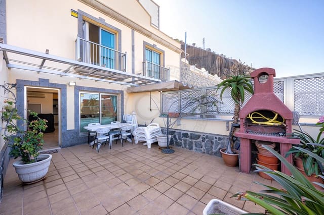 2 makuuhuone Rivitalo myytävänä paikassa Puerto Rico, Mogán mukana uima-altaan - 324 000 € (Ref: 9012506)