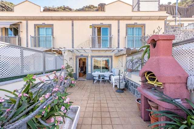 2 makuuhuone Rivitalo myytävänä paikassa Puerto Rico, Mogán mukana uima-altaan - 324 000 € (Ref: 9012506)