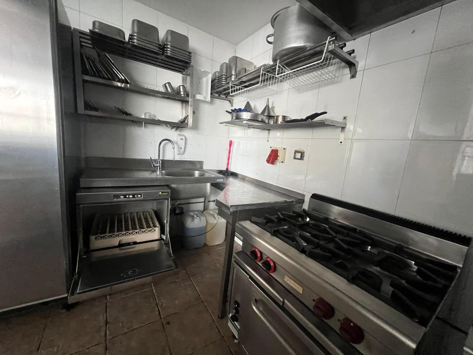 Yritys vuokrattavana paikassa San Bartolome de Tirajana - 1 500 € (Ref: 9031362)