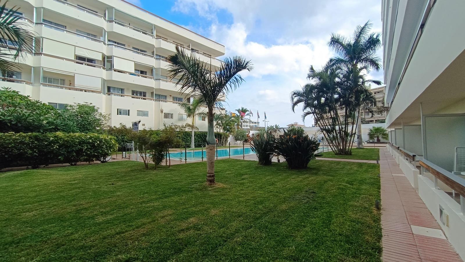 1 bedroom Apartment for sale in Playa del Ingles - € 285,000 (Ref: 9062281)