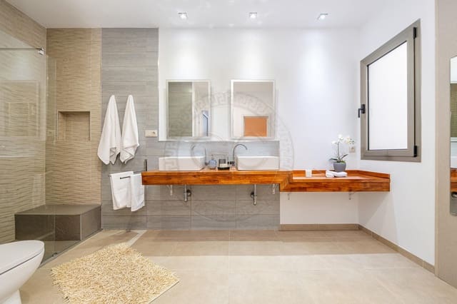 4 makuuhuone Asunto vuokrattavana paikassa Alcaravaneras, Las Palmas de Gran Canaria - 2 500 € (Ref: 9124959)